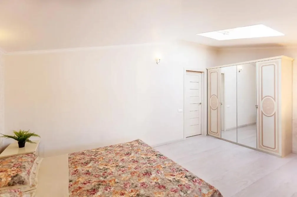 Family Cozy Penthouse Lägenhet Tbilisi Georgien