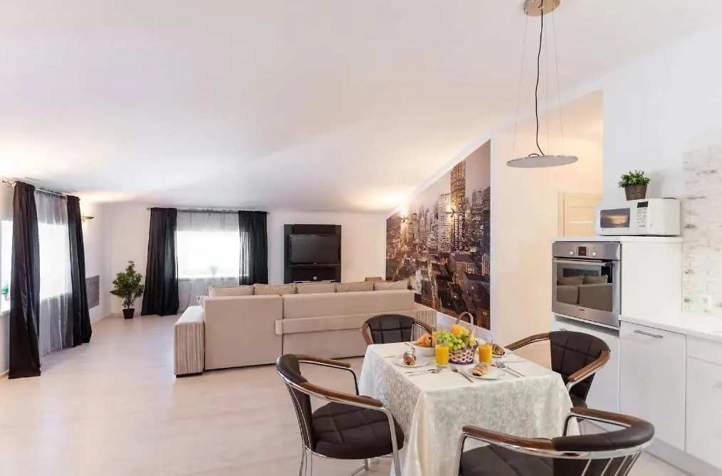 Family Cozy Penthouse Lägenhet Tbilisi